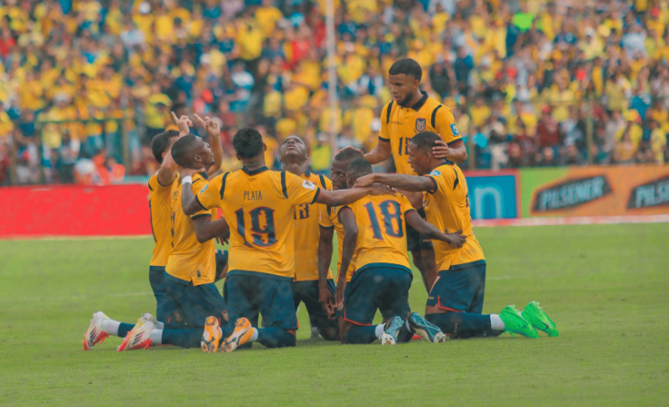 Imagen de la noticia: Seis jugadores podrían quedar fuera contra Perú si reciben amarilla en el partido contra Brasil