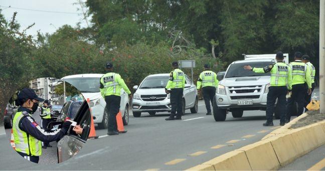 Imagen de la noticia: Se podrá conducir con licencia caducada hasta el 15 de julio: ANT extiende el plazo sin sanciones