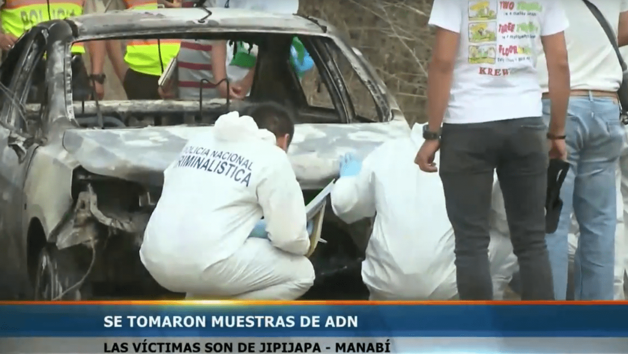 Imagen de la noticia: Se tomaron pruebas de ADN para reconocer a los cuerpos calcinados