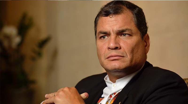 Imagen de la noticia: Correa piensa en «muerte cruzada» si gana Lasso