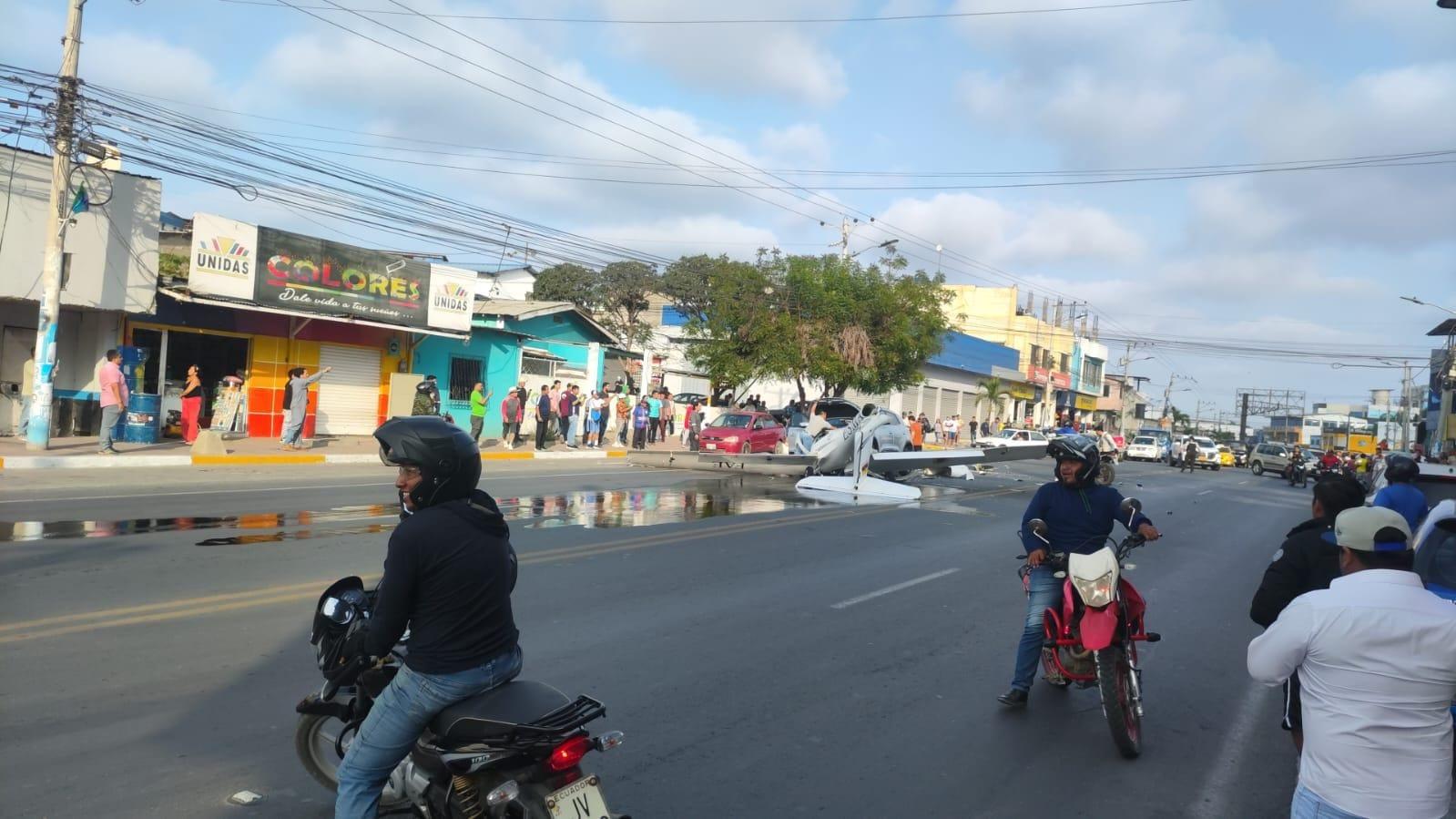 Imagen de la noticia: Avioneta cae en la Libertad, Santa Elena y deja dos fallecidos