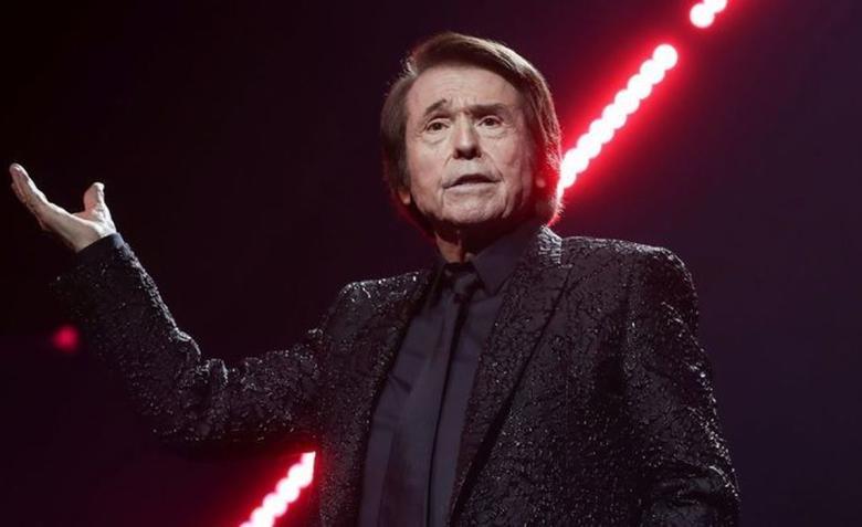 Imagen de la noticia: Raphael es hospitalizado de emergencia tras sufrir accidente en TV