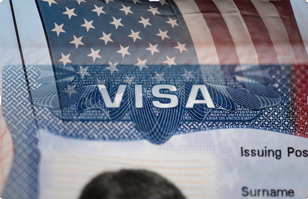 Imagen de la noticia: ¿Sueñas con Vivir en EE. UU.? Estos empleos son tu pasaporte al sueño americano