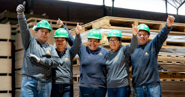 Imagen de la noticia: Aglomerados Cotopaxi celebra 47 años Sembrando Futuro en Ecuador