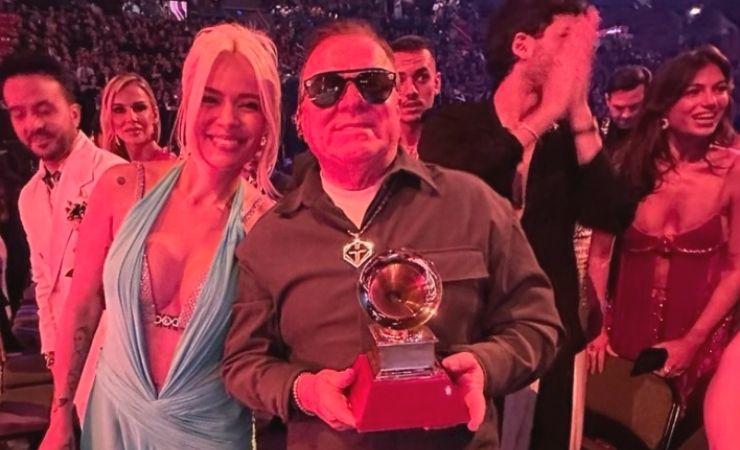 Imagen de la noticia: Critican al padre de Karol G por publicación comparando a su hija con Shakira