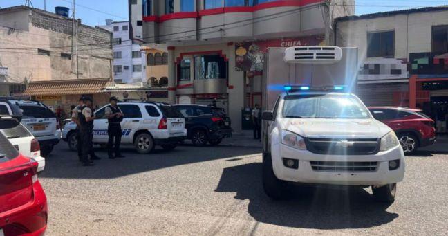 Imagen de la noticia: Machala: tres jóvenes asesinados en un chifa (VIDEO)