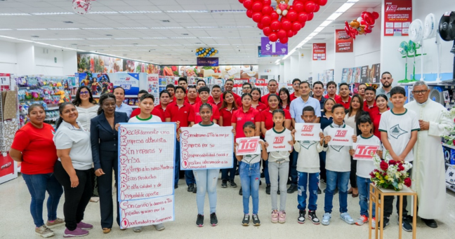 Imagen de la noticia: Almacenes Tía reapertura su tienda en Vergeles con una renovada experiencia de compra