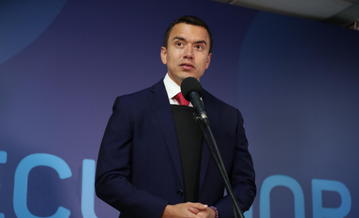 Imagen de la noticia: Daniel Noboa plantea consulta popular sobre base de Manta y presencia militar de la Unión Europea