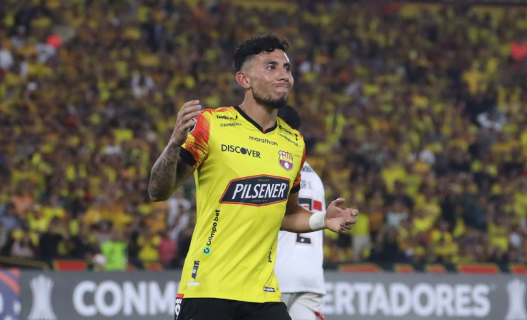 Imagen de la noticia: Joao Rojas será operado nuevamente por complicaciones en su recuperación