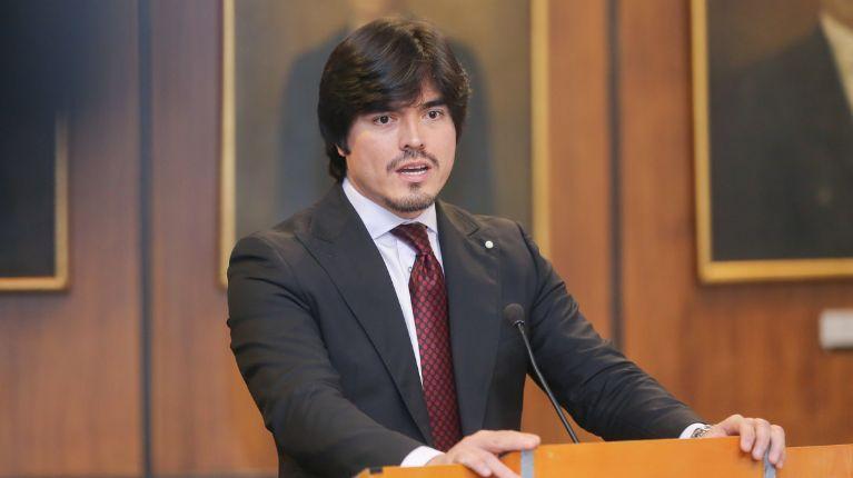 José De La Gasca presentó su renuncia irrevocable al cargo de Ministro de Gobierno