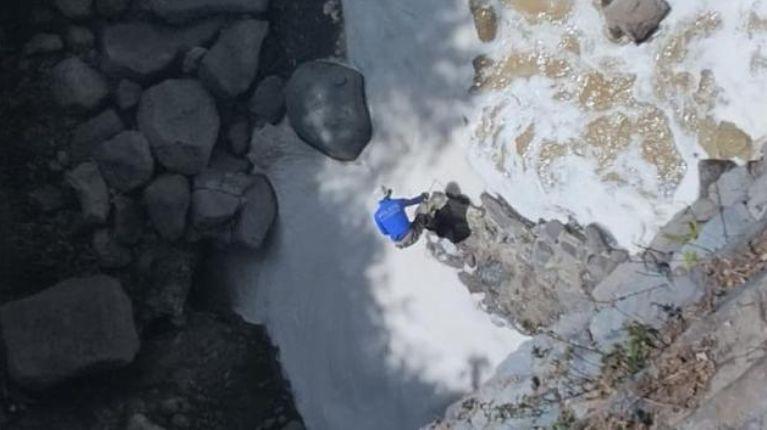 Cuerpo de la joven que se lanzó desde un puente fue hallado a 625 metros de distancia. ¿Cuáles son las estadísticas de suicidio en Ecuador?