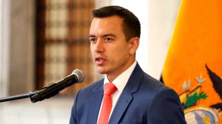 Imagen de la noticia: Noboa: “nos va a sobrar 300 MW, vamos a tener para exportar en septiembre y octubre electricidad”