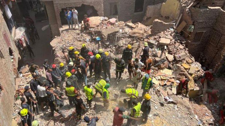 Imagen de la noticia: Tragedia en Egipto: 11 muertos y 30 heridos tras derrumbe de un edificio