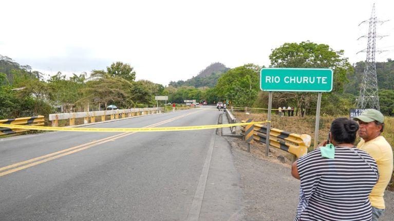 Prefectura del Guayas suspenderá eventos masivos tras atentado en el puente del río Churute: la estructura será demolida