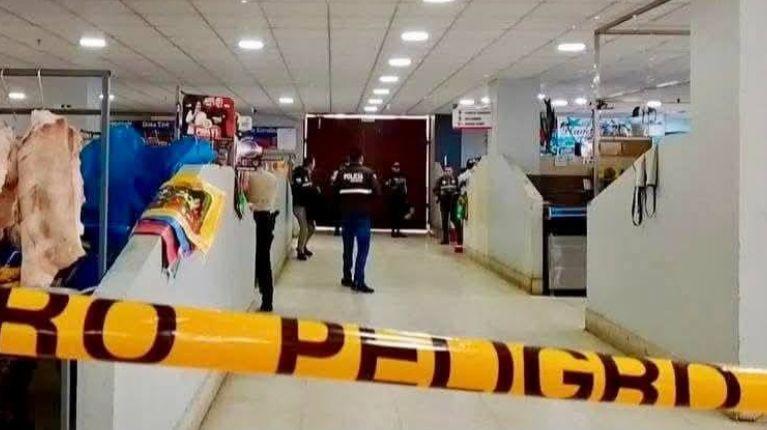 Doble crimen en mercado: las víctimas serían madre e hija
