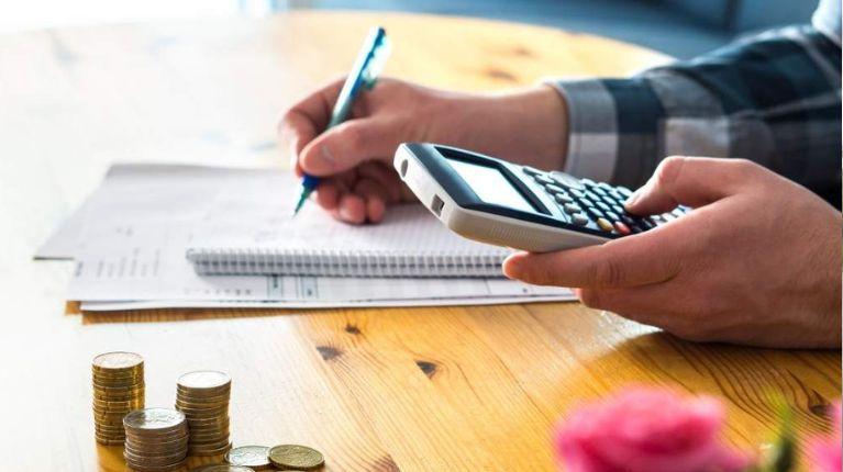 Así puede calcular cuánto le deben pagar si trabaja el feriado del Día de los Difuntos