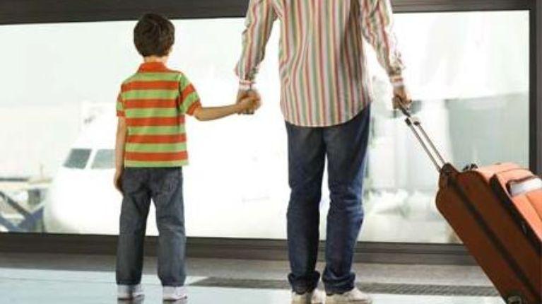 Derogan norma sobre autorización para salida del país de menores de edad: ¿cómo quedan los requisitos?