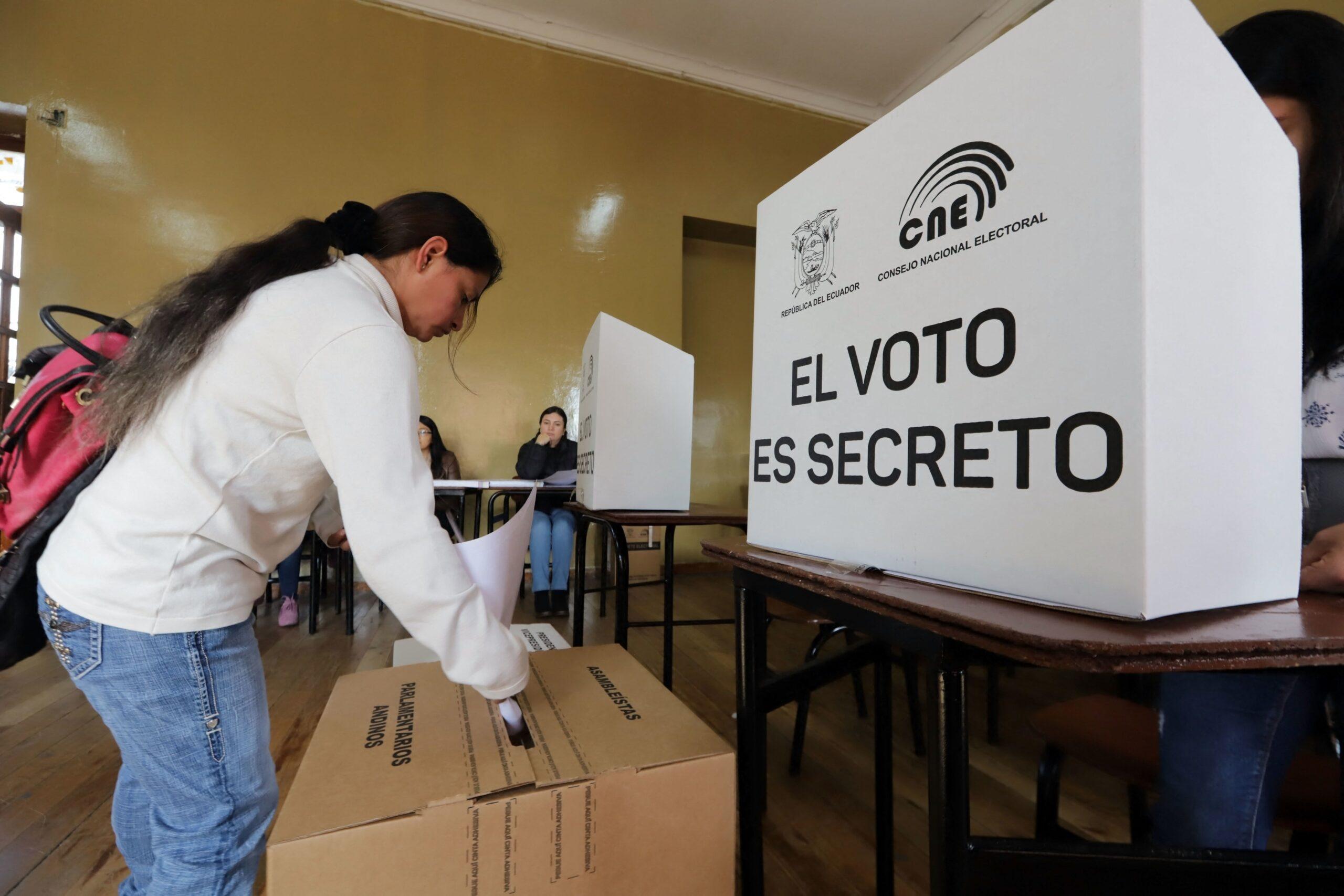 CNE ratifica: estará prohibido fotografiar el voto en el Referéndum y Consulta Popular 2025