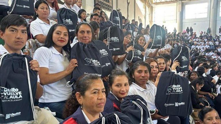 Programa de bachillerato acelerado «Quito Vuelve al Aula»: fechas de inscripción, requisitos y puntos habilitados