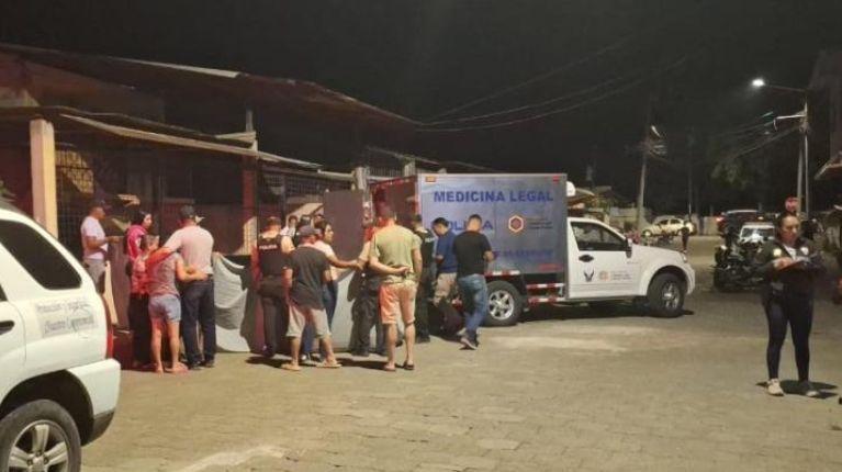 Un estudiante fue asesinado cuando salía del colegio, en Manabí