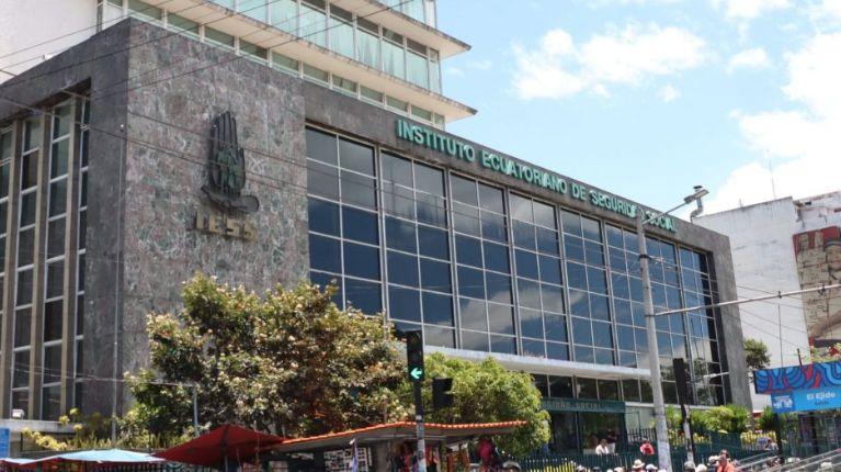 Prestadores externos de salud no podrán atender a pacientes derivados del IESS desde diciembre