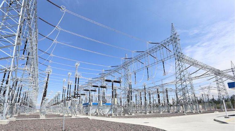 Ecuador recibirá préstamo de 300 millones de dólares para el sistema eléctrico