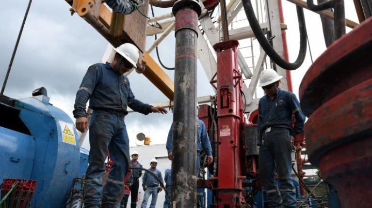 Funcionarios de Petroecuador que estaban desaparecidos fueron hallados en una fosa