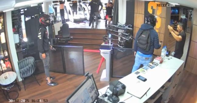 Delincuentes roban gimnasio en Quito: asalto quedó grabado en video