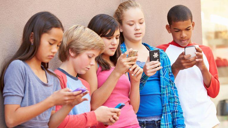 Meta empezó a eliminar las cuentas de redes sociales de menores de 16 años en Australia