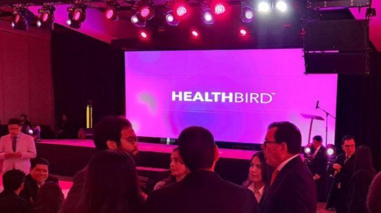 HealthBird, la empresa que iba a “modernizar” el sistema de salud en Ecuador, se retira “por intereses oscuros”