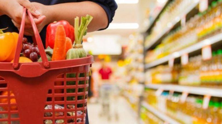 Inflación mensual de diciembre de 2025: precios bajaron en relación al mes anterior