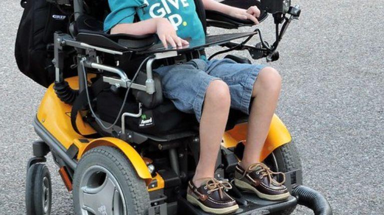 Imagen de la noticia: Atrofia Muscular Espinal: ¿qué es, cómo se diagnostica y cuáles son los tratamientos?