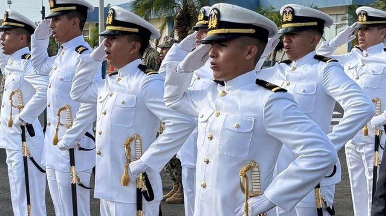 Convocatoria de la Armada a bachilleres que quieran ser oficiales y tripulantes: requisitos y fechas de inscripción