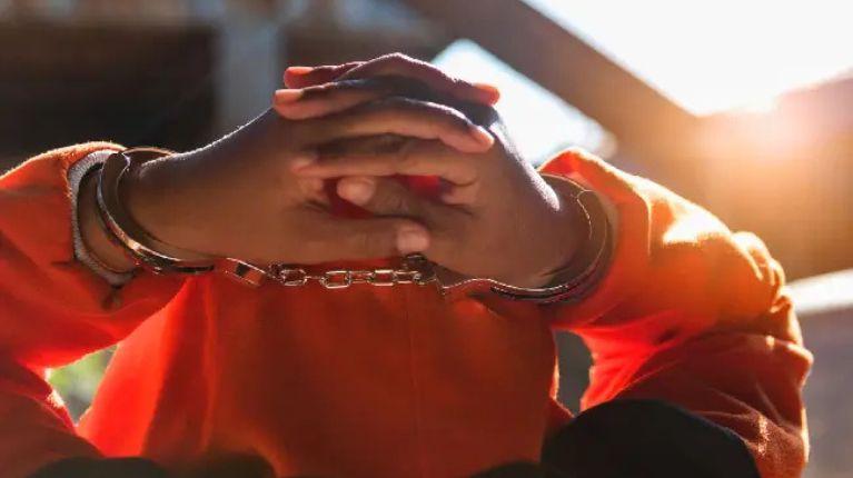 Imagen de la noticia: Condena contra adolescente, por actos de odio que llevaron al suicidio de una compañera de clases, quedó en firme