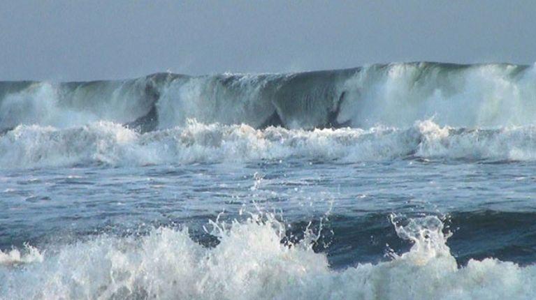 Hasta este 11 de febrero, el mar estará agitado en Ecuador por un oleaje “de alta energía”