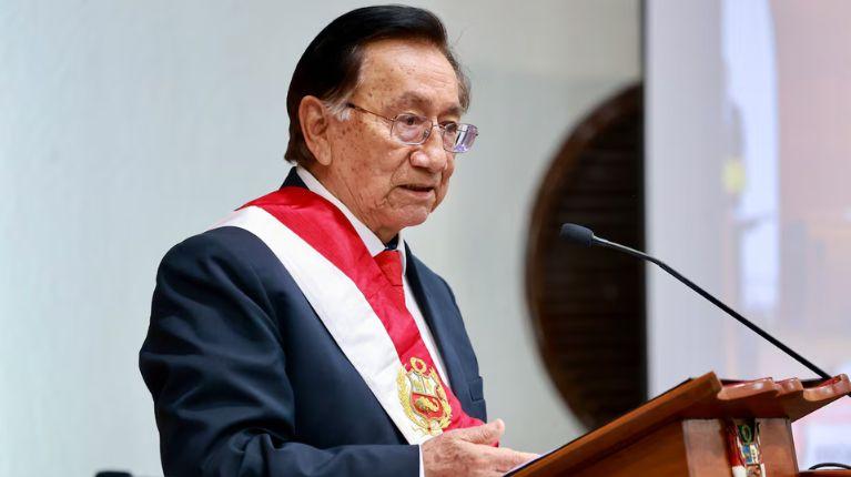 El nuevo presidente de Perú es José María Balcázar, de 83 años