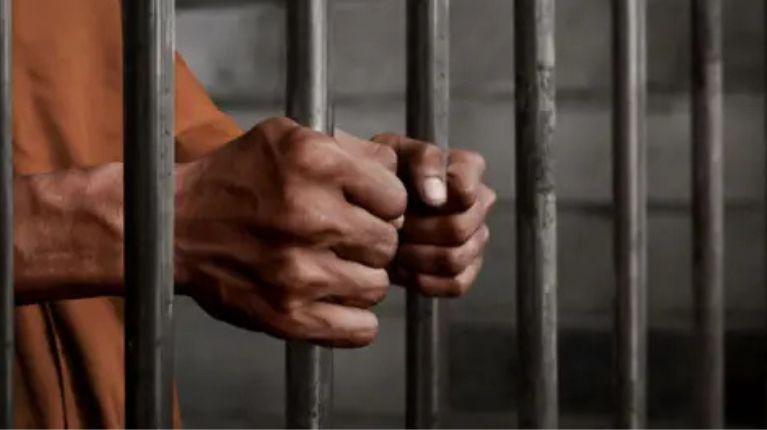 Condena de 29 años contra coautores de violación grupal a estudiantes de un colegio, en Pichincha