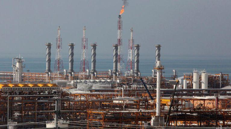 Israel bombardeó el mayor yacimiento de gas del mundo en Irán y Trump niega su participación