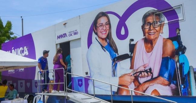 Alcaldía de Manta lleva brigadas médicas gratuitas