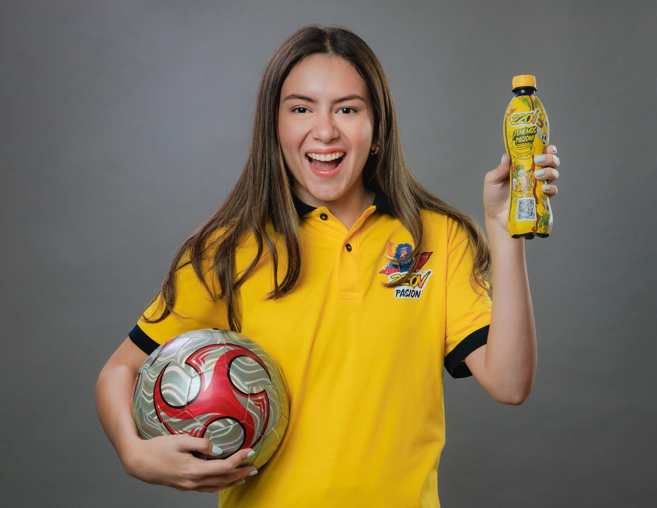 220V fusiona arte y pasión con una edición especial inspirada en la emoción que une a los ecuatorianos