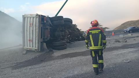 Trágico accidente de tránsito en Quito: siniestro deja un fallecido y un herido