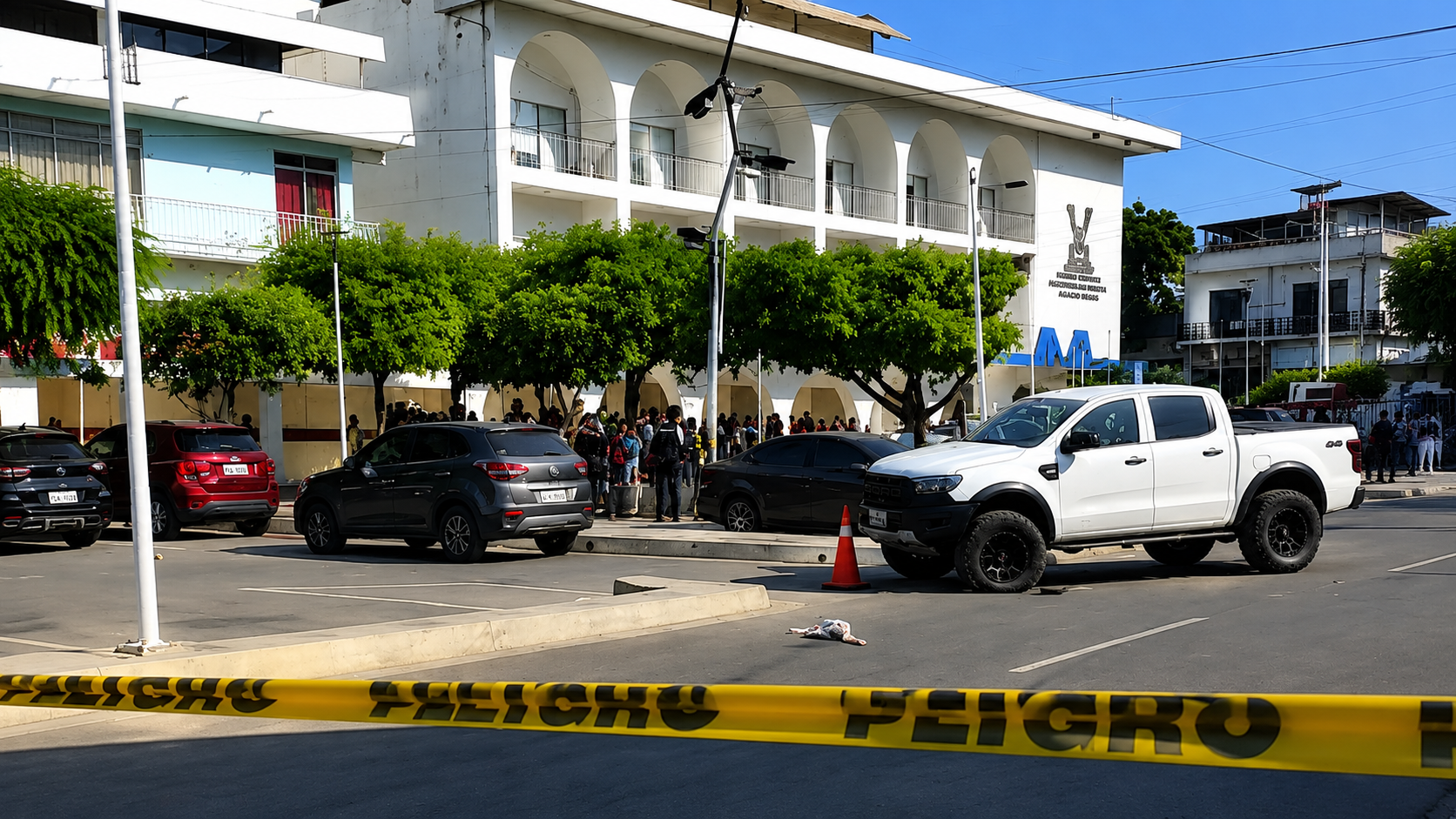 Ataque armado en los exteriores del Municipio de Manta: hombre fue atacado por sicarios
