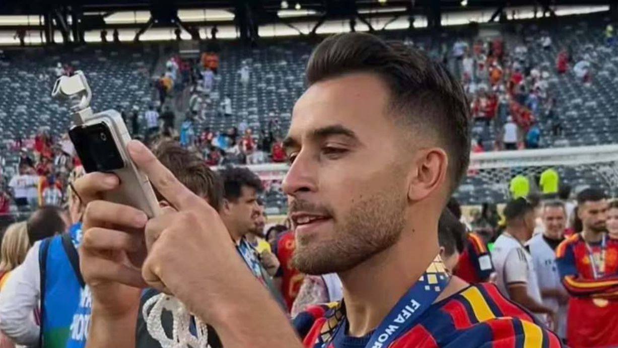 El teléfono con cámara robótica que conquistó las miradas en la gran final del fútbol