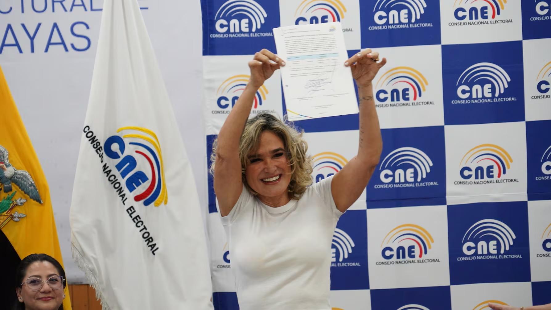 Cynthia Viteri cambia de movimiento: será precandidata de ADN a la Alcaldía de Guayaquil
