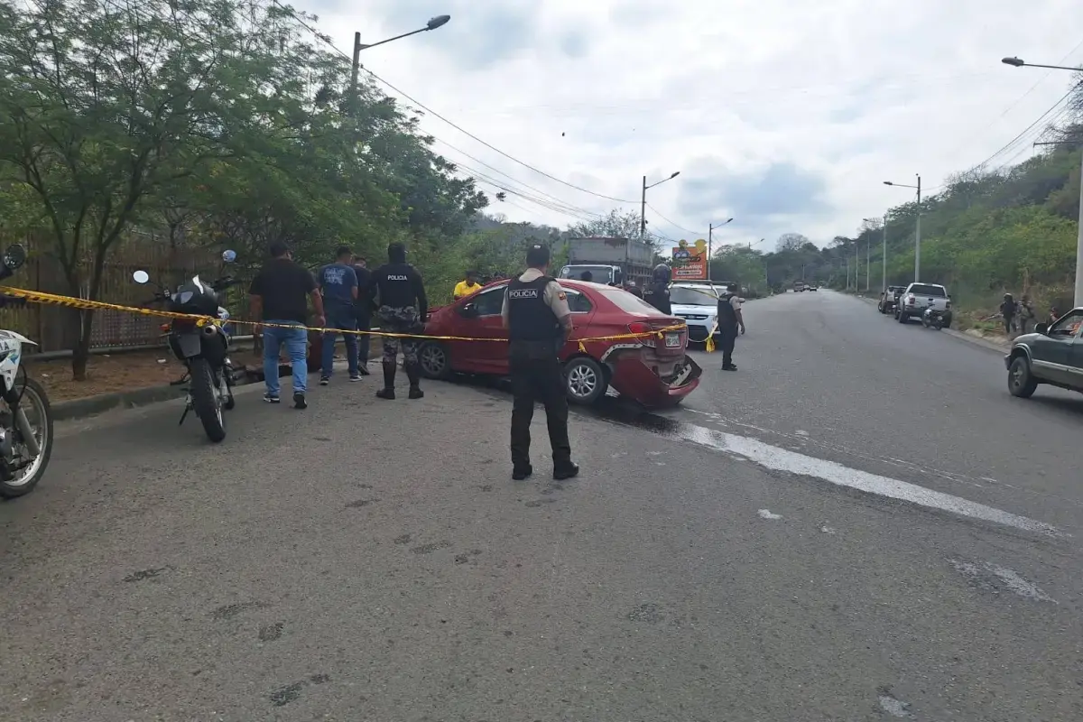 Ataque armado en Manabí: hombre es asesinado mientras circula en su vehículo en Portoviejo