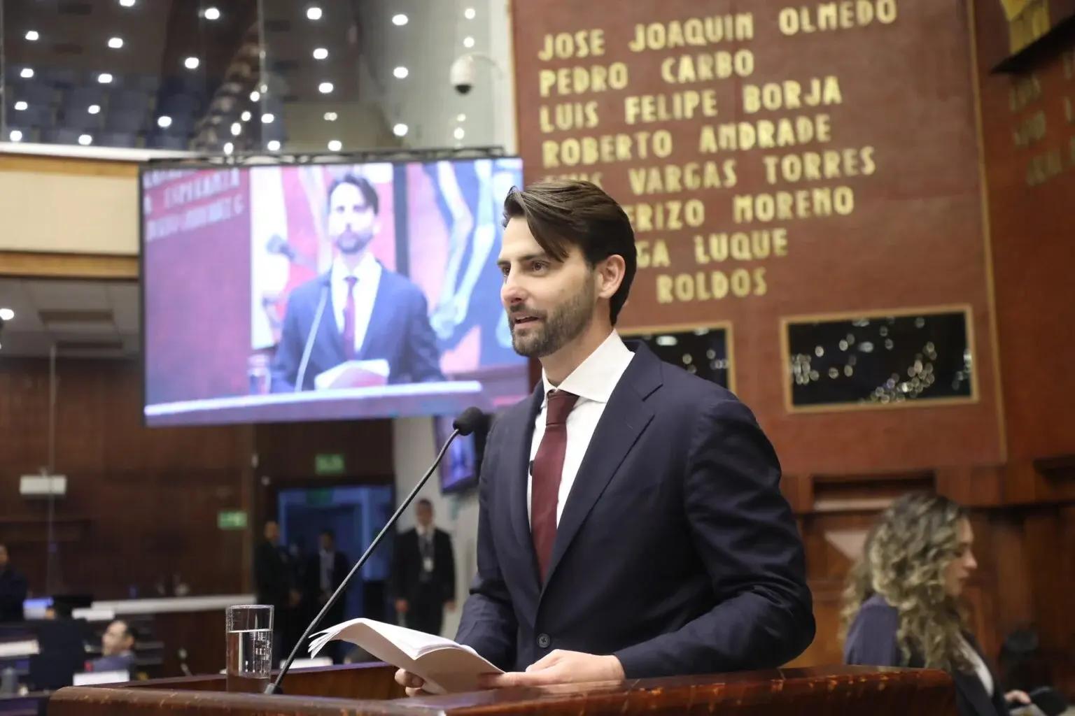 Niels Olsen confirma que buscará la Alcaldía de Samborondón tras ser desplazado por Cynthia Viteri en Guayaquil por ADN
