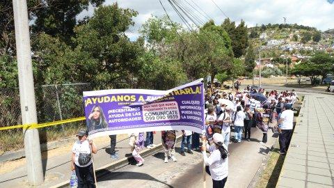 Familiares de Lizeth Bunchi realizan un plantón en Quito este sábado 25 de julio