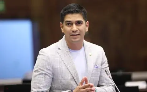 Elecciones seccionales 2026: Jaime Estrada denuncia bloqueo de cuentas para que renuncie a la Prefectura de Manabí