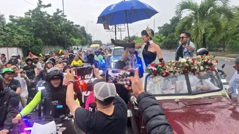 Shyare Andrade recibe multitudinario homenaje en Portoviejo