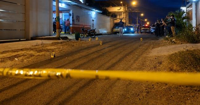 Sicarios atacan a padre e hijo en Manta, Manabí, este lunes 17 de agosto: así ocurrió el crimen